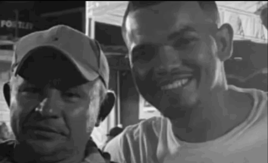 Valdinei da Silva e Silva, de 49 anos, e David Silva Batista, de 24, tio e sobrinho, foram mortos a tiros.